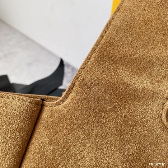 Rep ladies REP 5 BEA 7 À LE YSL 0713